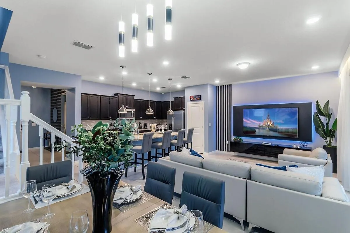 Holiday home Luxury 5 Bedroom Townhouse With Pool Near Disney Davenport United States