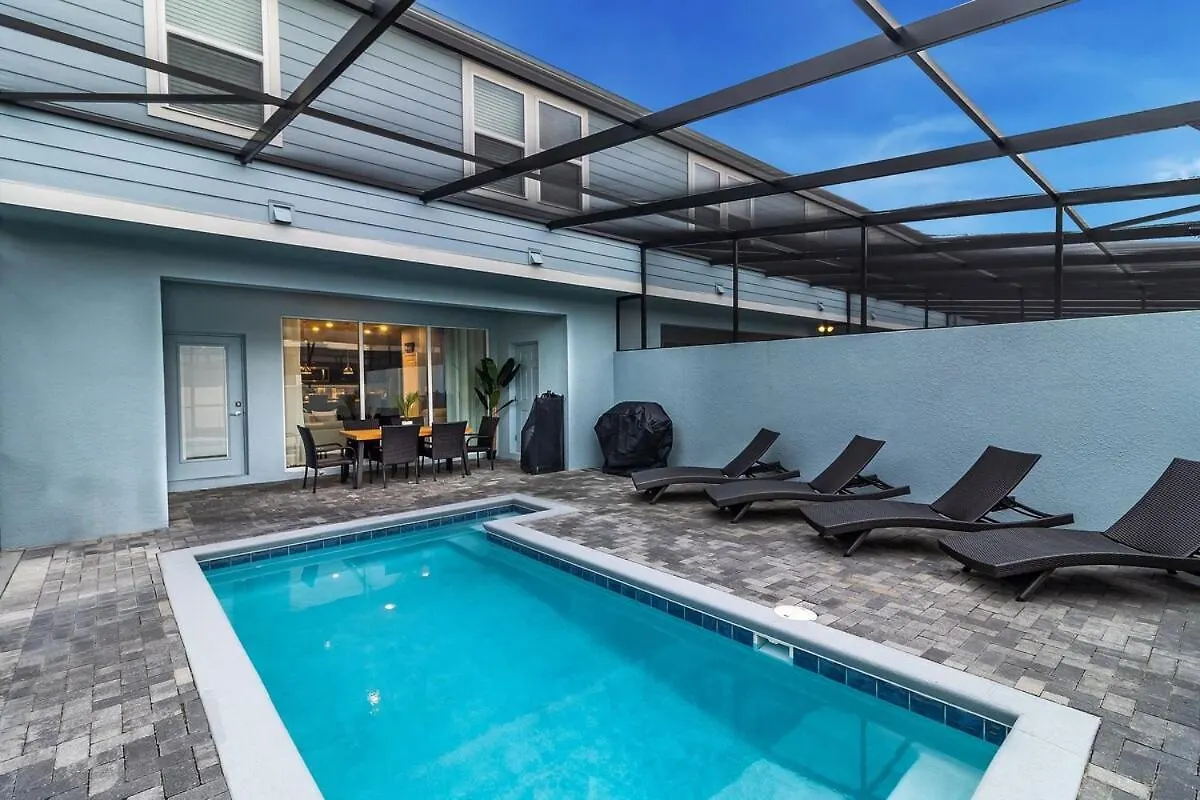 Holiday home Luxury 5 Bedroom Townhouse With Pool Near Disney Davenport