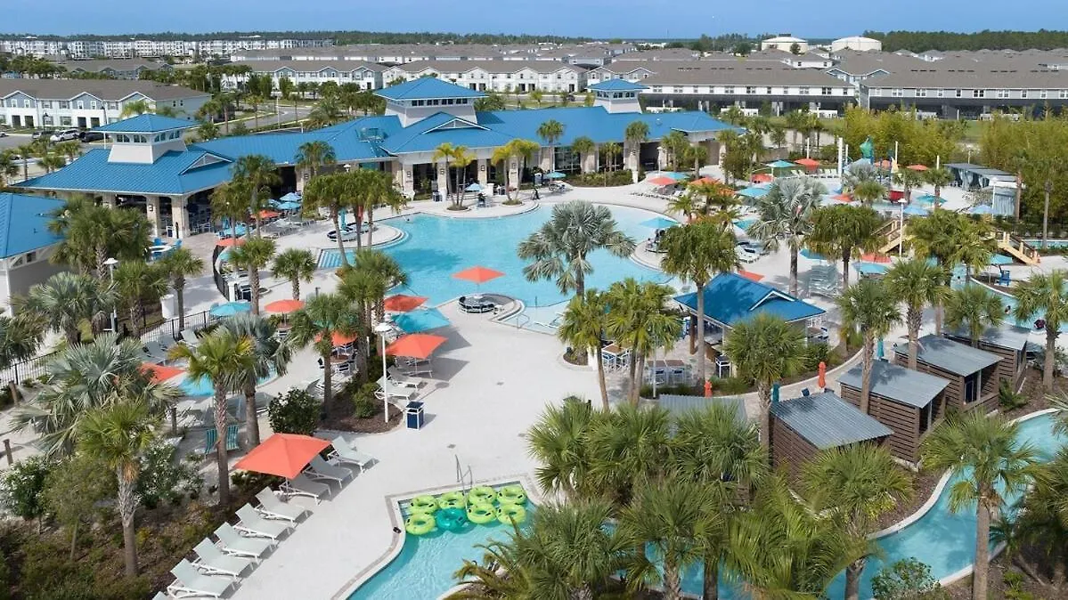 Holiday home Luxury 5 Bedroom Townhouse With Pool Near Disney Davenport